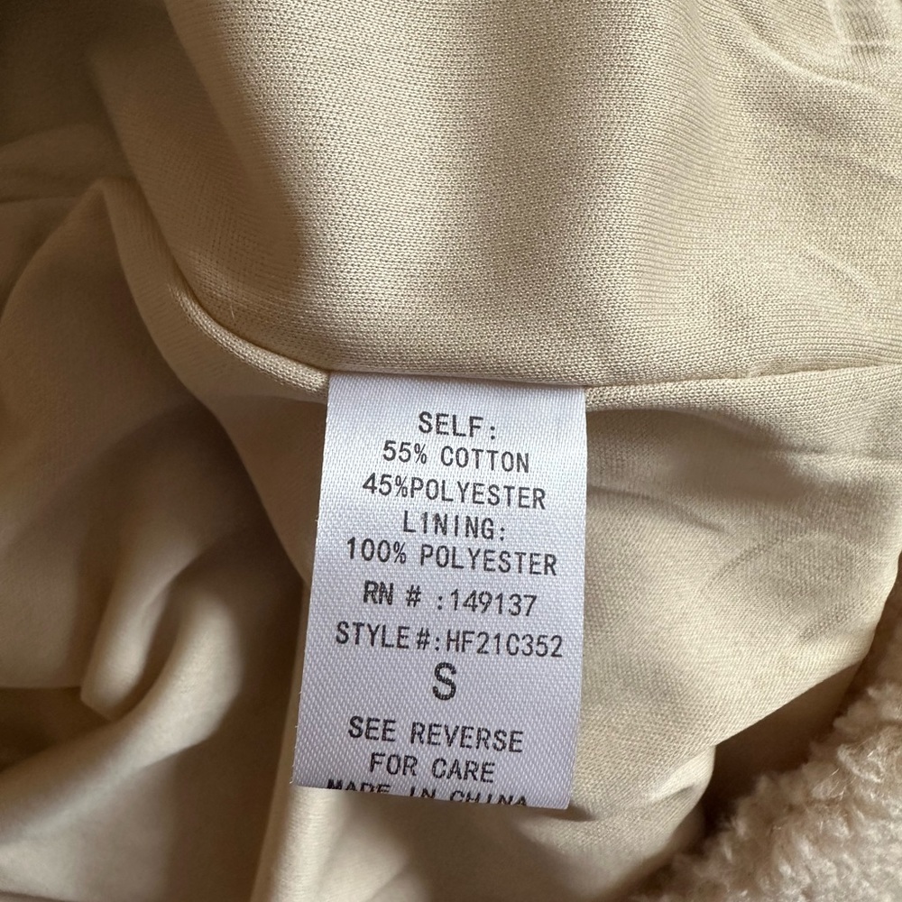 Over sized fleece style jacket